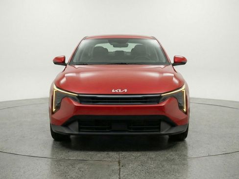 Used 2025 Kia K4 LXS image 2