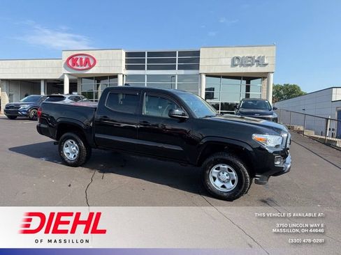 Used 2023 Toyota Tacoma SR AWD/4WD image 1