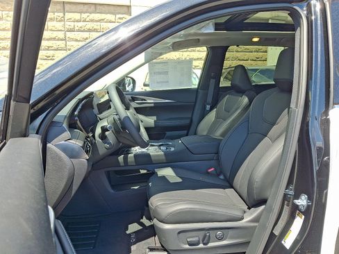 New 2026 INFINITI QX60 Luxe w/ Cargo Package AWD/4WD image 6