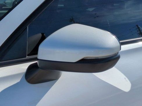 New 2026 Honda HR-V EX-L image 11