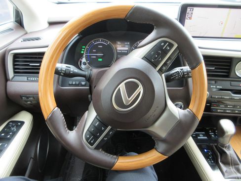 Used 2016 Lexus RX 450h AWD w/ Cold Weather Package image 34