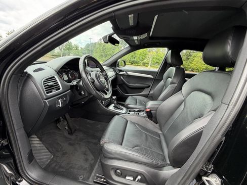 Used 2017 Audi Q3 2.0T Prestige w/ Prestige Package image 8