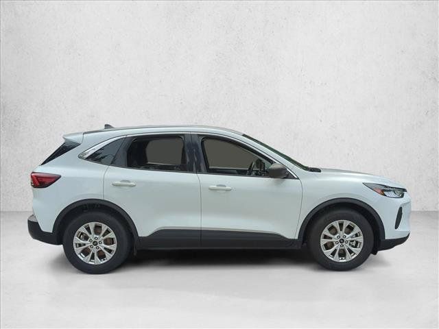 Used 2024 Ford Escape Active FWD image 4