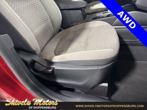 Used 2020 Ford Escape SE image 41