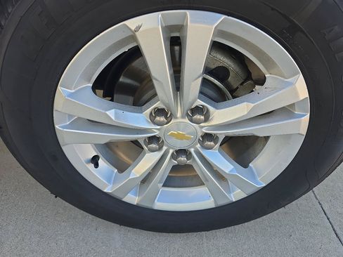Used 2012 Chevrolet Equinox LT AWD/4WD image 15