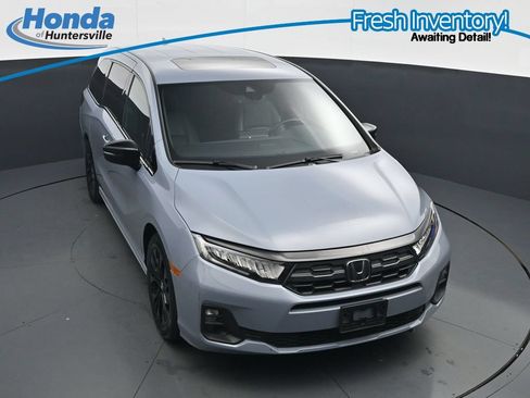 Used 2025 Honda Odyssey Sport-L image 21