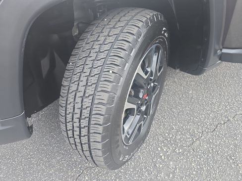 Used 2021 Jeep Compass Trailhawk image 32