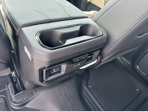 New 2026 GMC Sierra 2500 AT4 w/ AT4 Premium Plus Package AWD/4WD image 17
