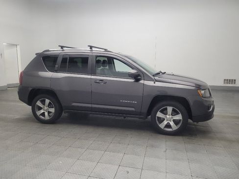 Used 2017 Jeep Compass High Altitude image 11