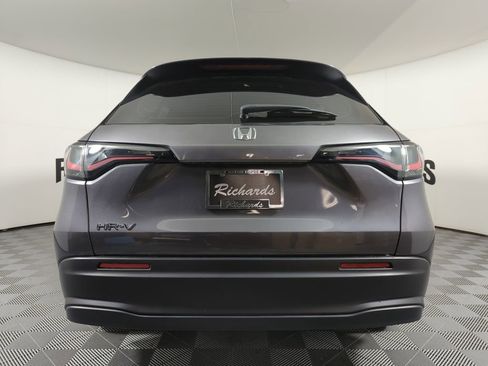 Used 2025 Honda HR-V LX image 5