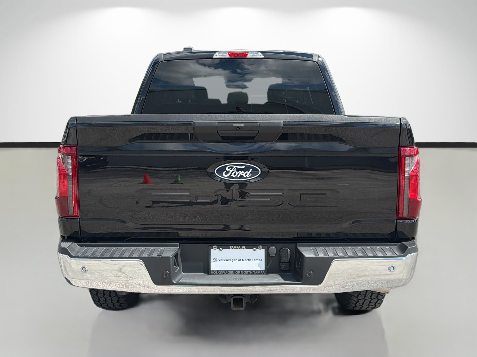 Used 2025 Ford F150 XLT w/ Equipment Group 301A Standard AWD/4WD image 4