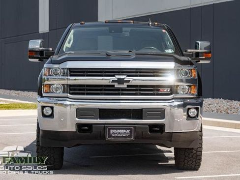 Used 2016 Chevrolet Silverado 3500 LTZ AWD/4WD image 17