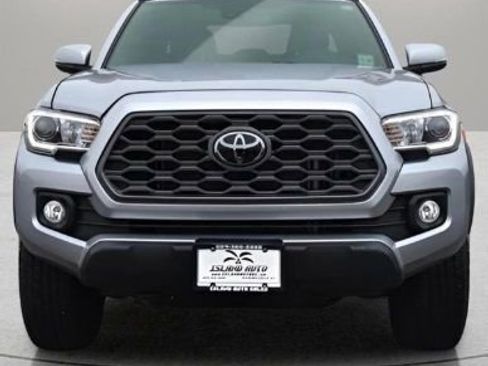 Used 2023 Toyota Tacoma TRD Off-Road image 7