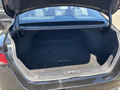 Used 2025 Nissan Sentra SV FWD image 29