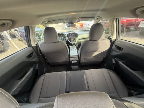 Used 2025 Subaru Crosstrek 2.0i Premium image 10