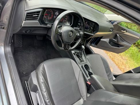 Used 2019 Volkswagen Jetta S image 9