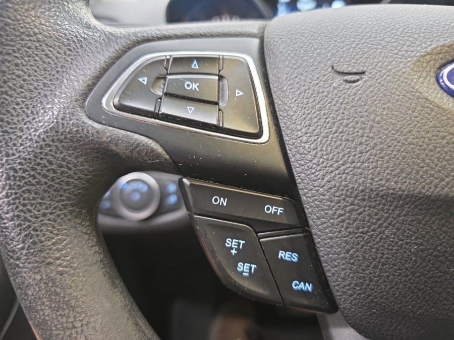 Used 2018 Ford Escape SE w/ SE Sync 3 Package AWD/4WD image 24