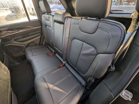 New 2026 Jeep Grand Cherokee Limited image 16