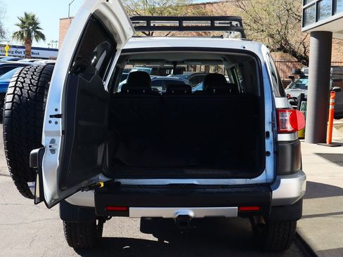 Used 2007 Toyota FJ Cruiser 4WD image 23