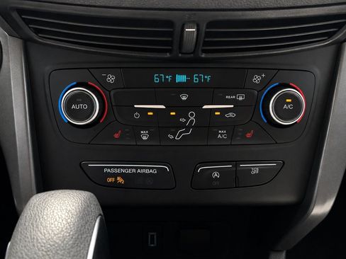 Used 2019 Ford Escape SE AWD/4WD image 17