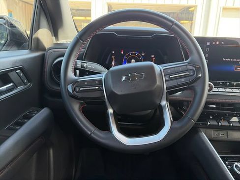 Used 2023 Chevrolet Colorado Z71 w/ Z71 Convenience Package 2 AWD/4WD image 19