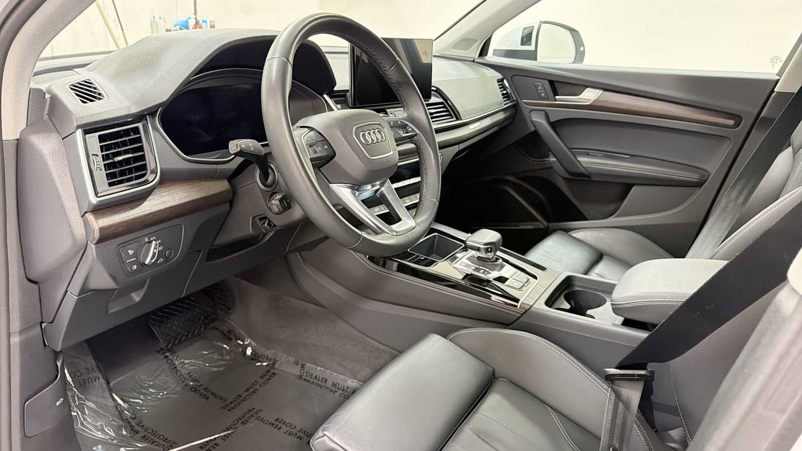 Used 2024 Audi Q5 2.0T Premium Plus AWD/4WD image 12