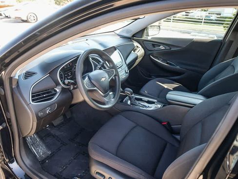 Used 2022 Chevrolet Malibu LT FWD image 16