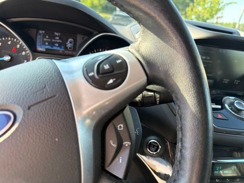 Used 2014 Ford Escape Titanium FWD image 12