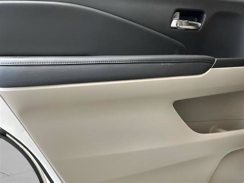 Used 2018 Honda Pilot EX-L image 10