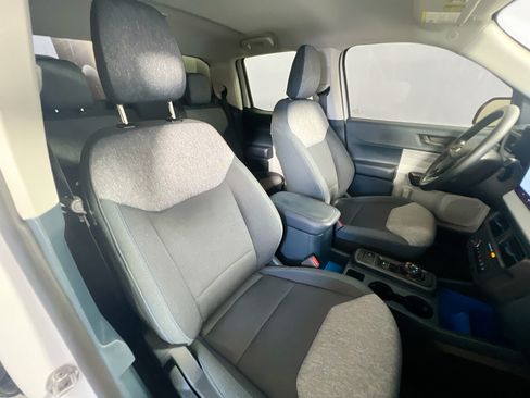 Used 2025 Ford Maverick XLT FWD image 30