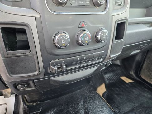 Used 2018 RAM 3500 Tradesman w/ Power & Remote Entry Group RWD image 16