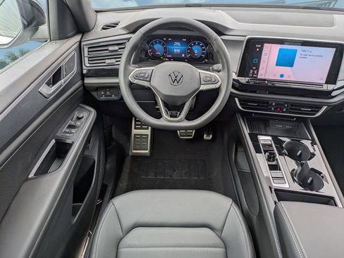 New 2026 Volkswagen Atlas Cross Sport SEL R-Line AWD/4WD image 16
