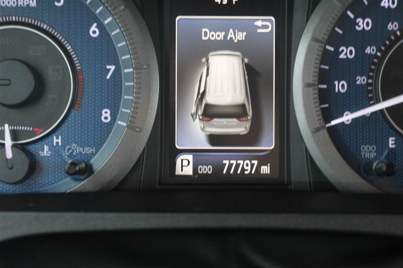 Used 2020 Toyota Sienna XLE w/ XLE Navigation Package AWD/4WD image 22