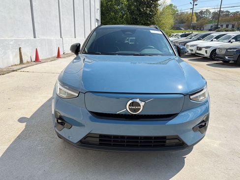 Certified 2023 Volvo XC40 Recharge Plus image 6