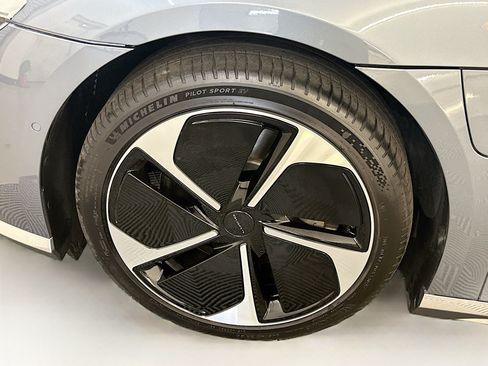 Used 2024 Lucid Air Touring AWD/4WD image 36