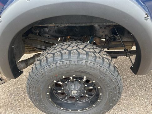 Used 2010 Ford F350 Lariat image 10