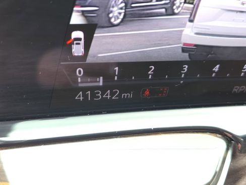 Certified 2022 Cadillac Escalade Sport w/ Touring Package image 28