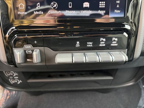 Used 2025 RAM 2500 Big Horn image 26