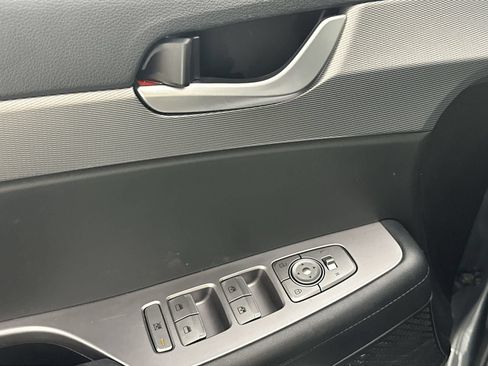 Used 2021 Hyundai Palisade SE FWD image 13