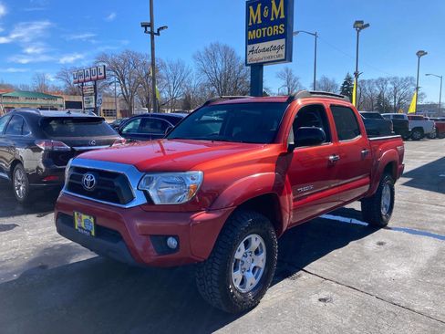 Used 2013 Toyota Tacoma V6 4x4 4dr Double Cab 5.0 ft S image 3