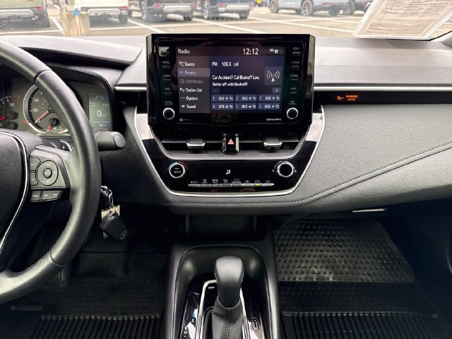 Used 2022 Toyota Corolla SE FWD image 22
