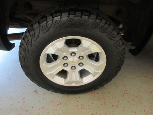 Used 2015 Chevrolet Silverado 1500 LT w/ All Star Edition AWD/4WD image 29