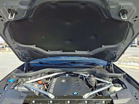 Used 2025 BMW X5 xDrive40i w/ M Sport Package image 27