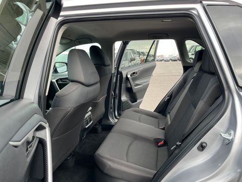 Used 2025 Toyota RAV4 LE image 25