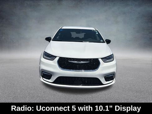 Used 2025 Chrysler Pacifica Select FWD image 10