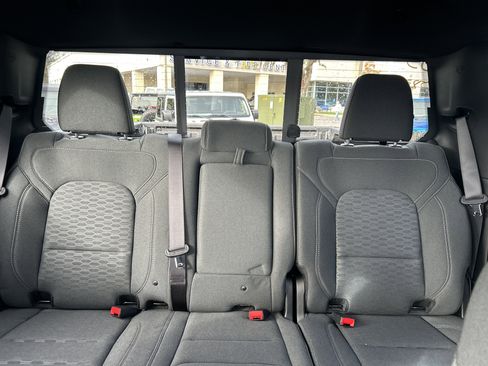 New 2026 RAM 1500 4x4 Crew Cab image 17