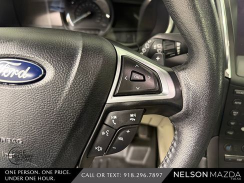 Used 2017 Ford Edge Titanium w/ Equipment Group 301A AWD/4WD image 24