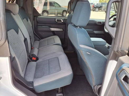 Used 2023 Ford Bronco Outer Banks AWD/4WD image 16