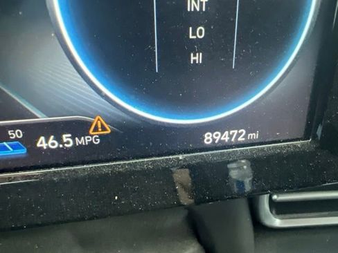 Used 2021 Hyundai Elantra SEL w/ Convenience Package FWD image 12