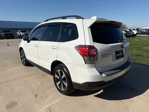 Used 2017 Subaru Forester 2.5i Premium w/ Popular Package #1A image 4